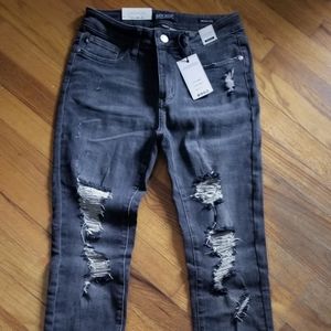 NWT Judy Blue, sz 5/27- Mid rise, skinny fir
